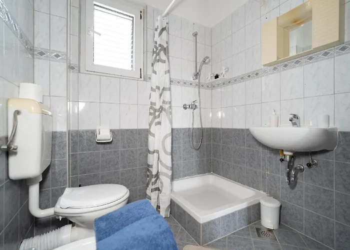 Апартаменты One Bedroom With Terrace Горни-Карин