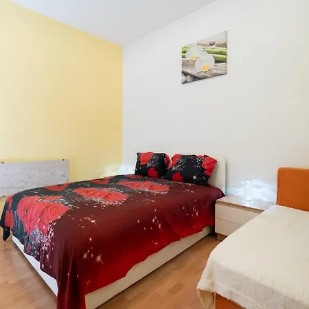 公寓 One Bedroom With Terrace 格基卡琳