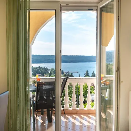 One Bedroom With Terrace Apartmán Gornji Karin
