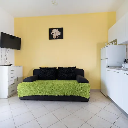 One Bedroom With Terrace Apartmán