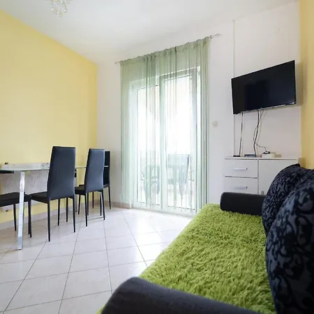 公寓 One Bedroom With Terrace 格基卡琳